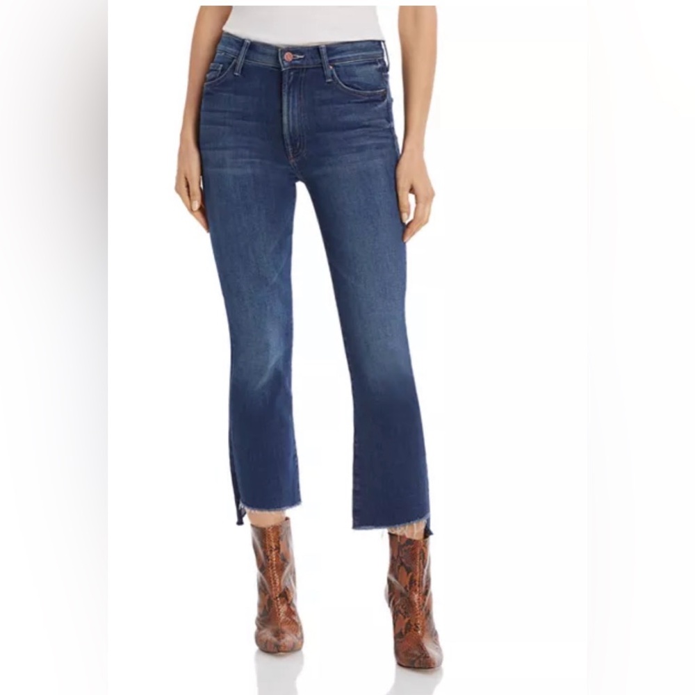 MOTHER The Insider Crop Step Fray Flared Jeans in Sweet And Sassy 28